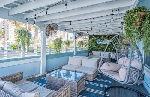 Clearwater Beach House | Blue Wave Suite 3