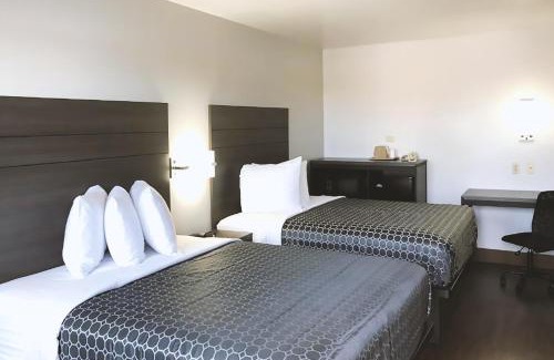 Arena District Hotel | Blue Way Inn By Jasper Near Frost Bank Center