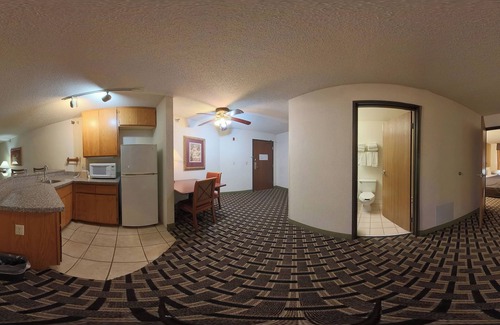 Eagan Hotel | Blue Way Inn & Suites Eagan