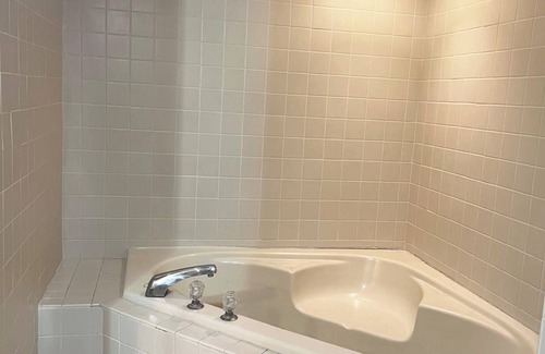 La Crosse Hotel | Blue Way Inn & Suites La Crosse
