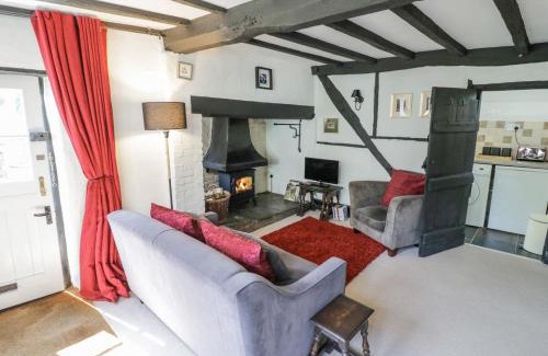 Shottery House | Bluebell Cottage