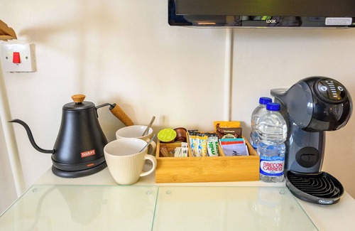 Staple Hill Apartment | Bluebells by StayStaycations