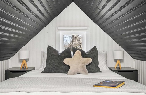 Drumheller House | Bluebird 3 Bedroom Home in the Heart of Drumheller