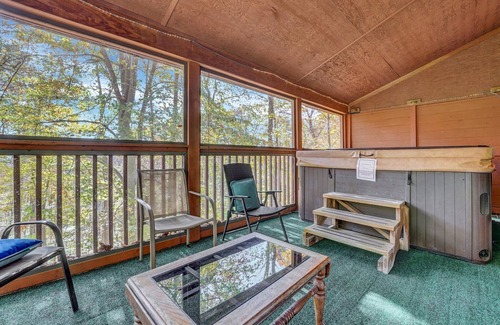 Rockbridge Cabin | Bluebird Cabin (Hocking Hills area)