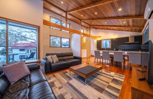 Echo Land Ski Chalet | Bluebird Chalets by The Hakuba Collection