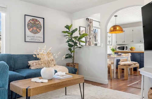 Drumheller House | Bluebird | Charming 3-Bedroom Home in Drumheller!