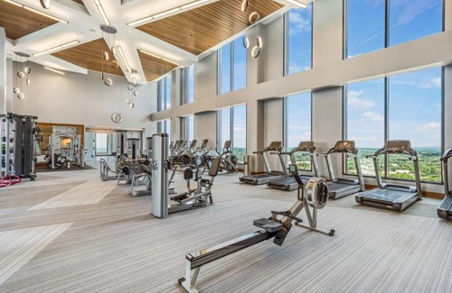 Reston Apartment | Bluebird Suites at Reston Town Center