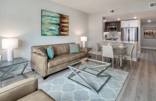 Woodmont Triangle Apartment | Bluebird Suites near Chevy Chase