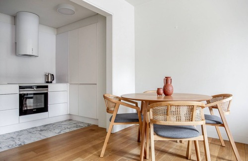 Sao Jose Apartment | Blueground | Avenida de Liberdade, pool & spa