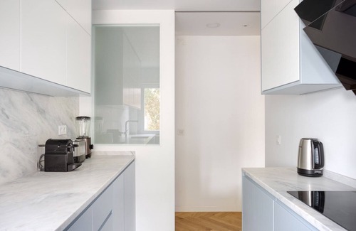 Belem Apartment | Blueground | Belém, fully furnished, kitchen