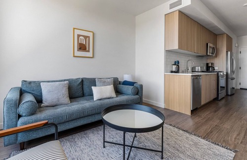 Belmont Apartment | Blueground | Belmont, pool, nr Coyote Point
