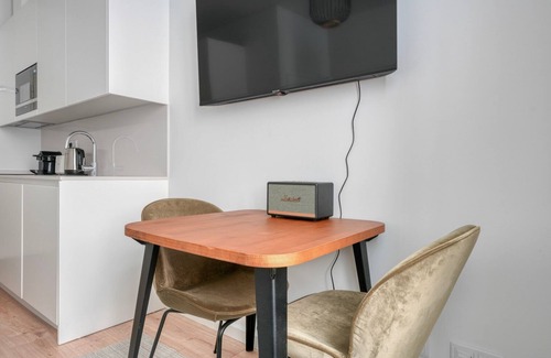 Benfica Apartment | Blueground | Benfica, furnished & fully equipped