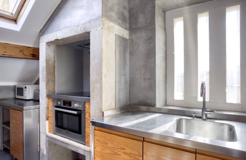 Martires Apartment | Blueground | Chiado, furnished, great views