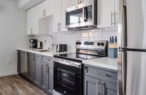Downtown Berkeley Apartment | Blueground | Downtown Berkeley, AC, nr UC Berkeley