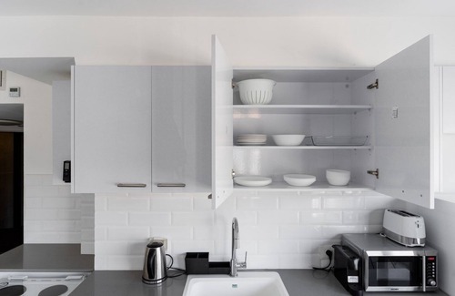 Florentin Apartment | Blueground | Florentine, City view, Balcony (TLV-3)