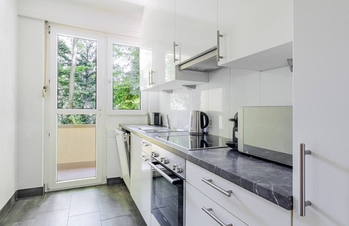 Hottingen Apartment | Blueground | Hottingen, view, nr Zurich Lake