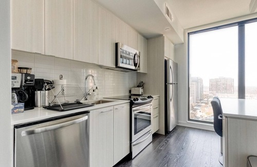 Reston Apartment | Blueground | Hunter Mill District, pool, nr Lake Anne