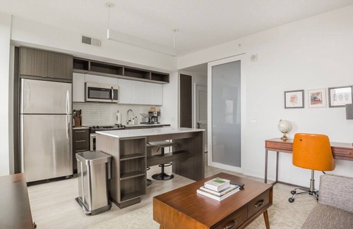 Reston Apartment | Blueground | Hunter Mill District, pool, nr Lake Anne