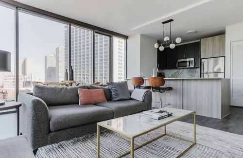 Hyde Park Apartment | Blueground | Hyde Park, AC, w/d, nr museum