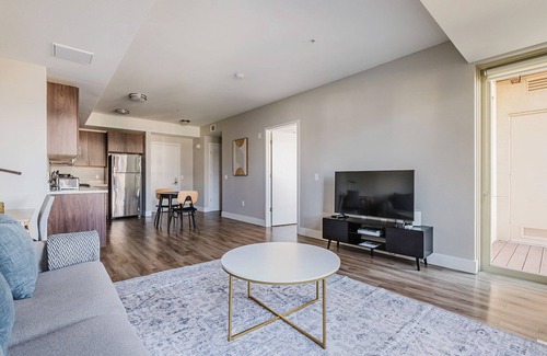Mountain View Apartment | Blueground | Mountain View 1bd apartment