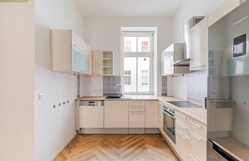 Schottenfeld Apartment | Blueground | Neubau, washer/dryer, nr Museumsquartier