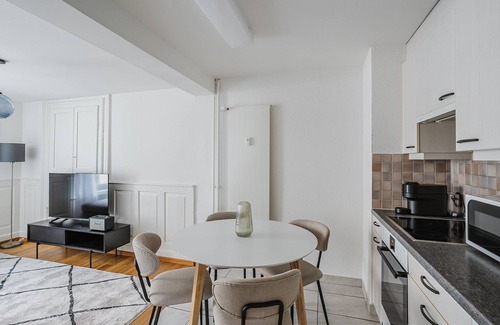 Oberstrass Apartment | Blueground | Oberstrass, rooftop, a/c, equipped