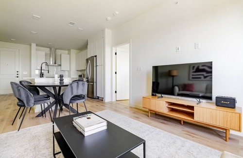 Round Rock Apartment | Blueground | Round Rock, pool, nr Brushy Creek