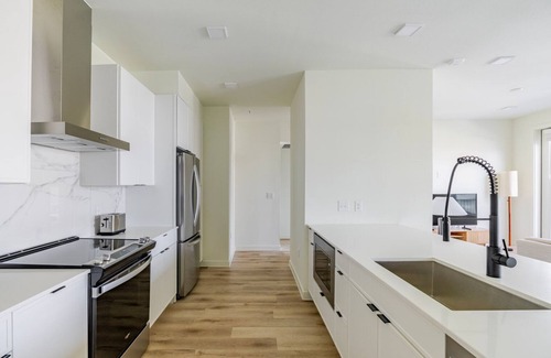 Round Rock Apartment | Blueground | Round Rock, pool, nr Chisholm Trail