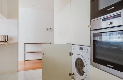 Santo Antonio Apartment | Blueground | Santo António, a/c, washer