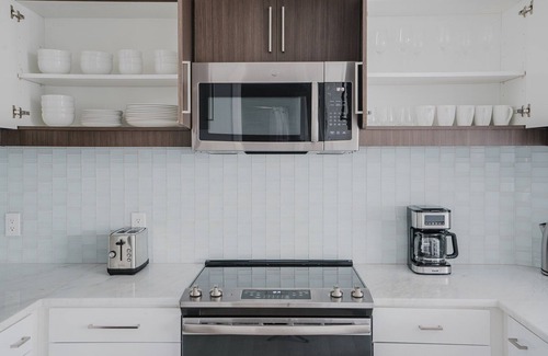 Woodmont Triangle Apartment | Blueground | Woodmont, pool & gym, nr Bethesda Row