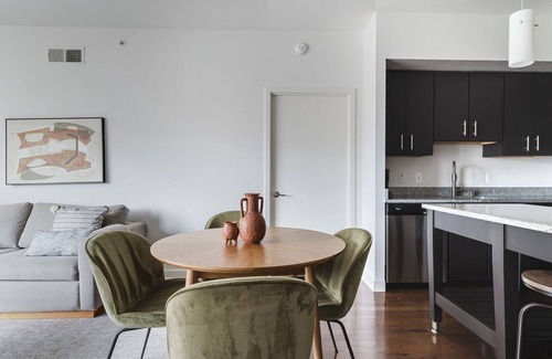 Woodmont Triangle Apartment | Blueground | Woodmont Triangle, pool, nr Cabin John Park