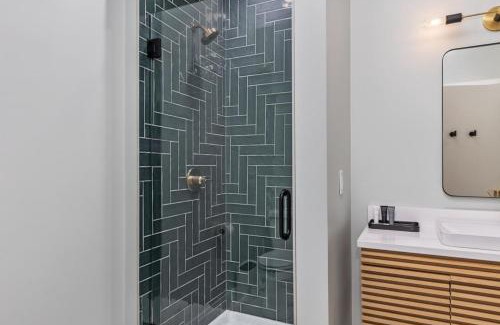 Grand Rapids Apartment | BlueJay Hotel