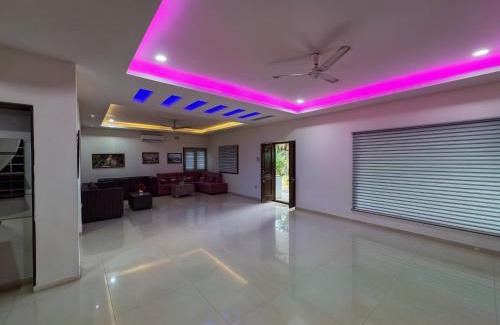 Hyderabad House | BluePebble Villa Private Pool Retreat by Homeyhuts