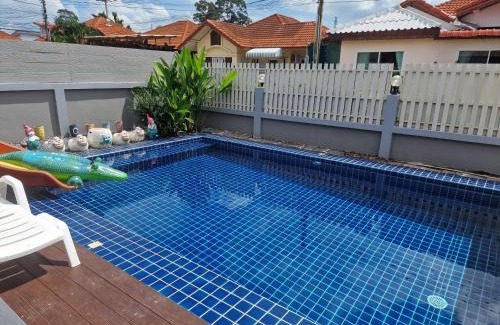 Bang Sare Villa | Bluepool Villa Pattaya
