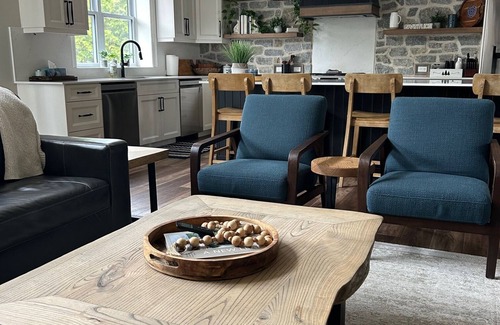 Bluewater Cottage | Bluewater Bungalow - Custom Cottage nestled between Grand Bend & Bayfield