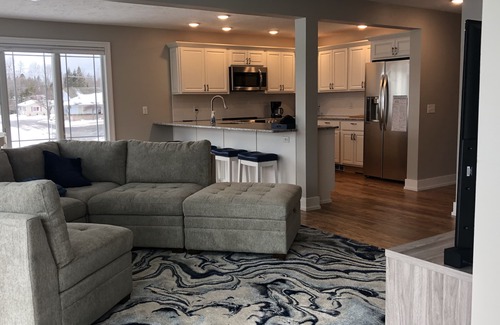 Cedarville Condo | Bluewater Hotel: New Condo in Downtown Cedarville Overlooking Cedarville Bay