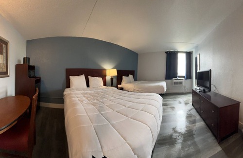 Roseville Hotel | Blueway Inn & Suites Roseville
