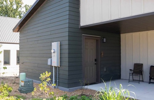 Decorah Villa | Bluffside Gardens Redbud Series Unit 5A