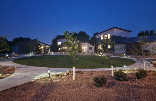 Decorah Villa | Bluffside Gardens Redbud Series Unit 7A - Pet Friendly