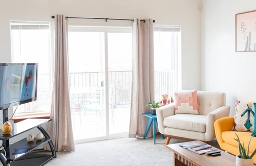 Westside House | Bluffside Mountain & City Views Just Minutes from I-40