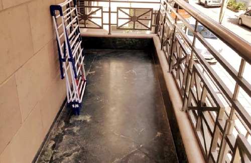Green Park Apartment | BluO Superior 1BHK - Green Park & Hauz Khas