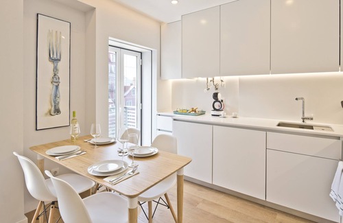 Lisbon Old Town Apartment | BmyGuest Bruno's 36 Exclusive Apartments IV (C99)