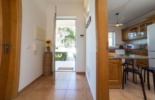 Fornos Villa | BmyGuest - Casa da Hera Villa Meco