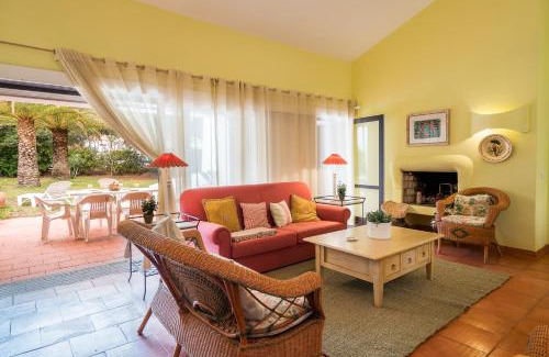 Alfa-Mar Villa | BmyGuest - Falésia Beach Villa