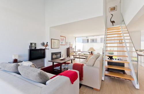 Caixas Villa | BmyGuest - Meco Sunset & Pool Villa