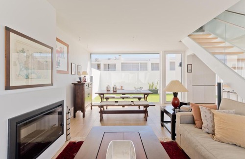 Caixas Villa | BmyGuest - Meco Sunset & Pool Villa