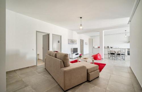 Charneca da Cotovia Villa | BmyGuest - Sesimbra Country View Villa