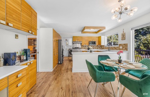 Regional District of Nanaimo House | BNB AT OCEANVIEW TERRACE NANAIMO