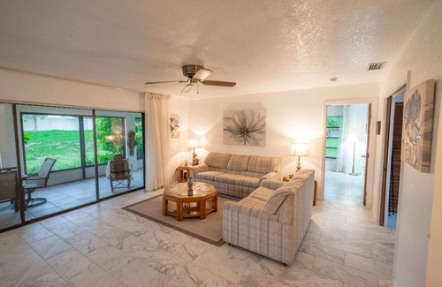 Arcadia Historic District House | BnB Hyperion | Spacious 3B Home w Lanai, Boat Ramp