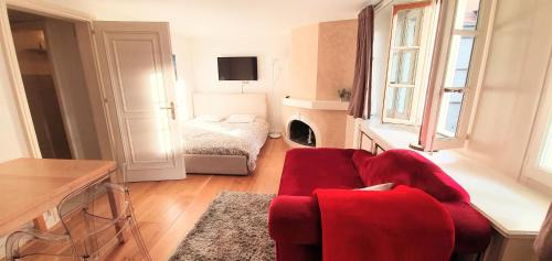 Geneva Old Town Apartment | Boël 5 studio